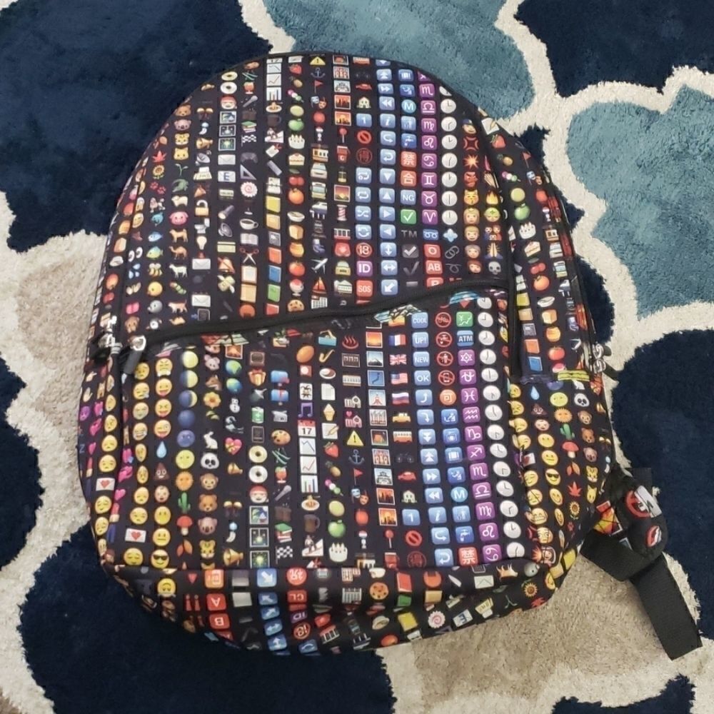 Zara Terez backpack emoji print - Picture 3 of 8